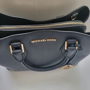 Michael Kors hand bag